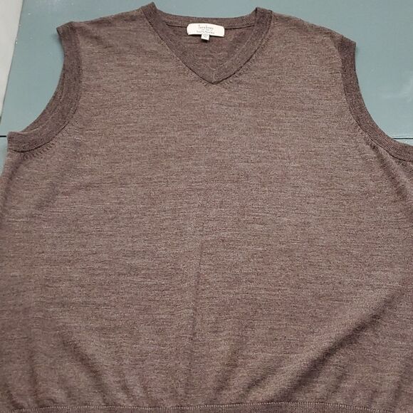 Vest, Turnbury..XL, Extra fine Merino Wool. Soft.. - Picture 1 of 7
